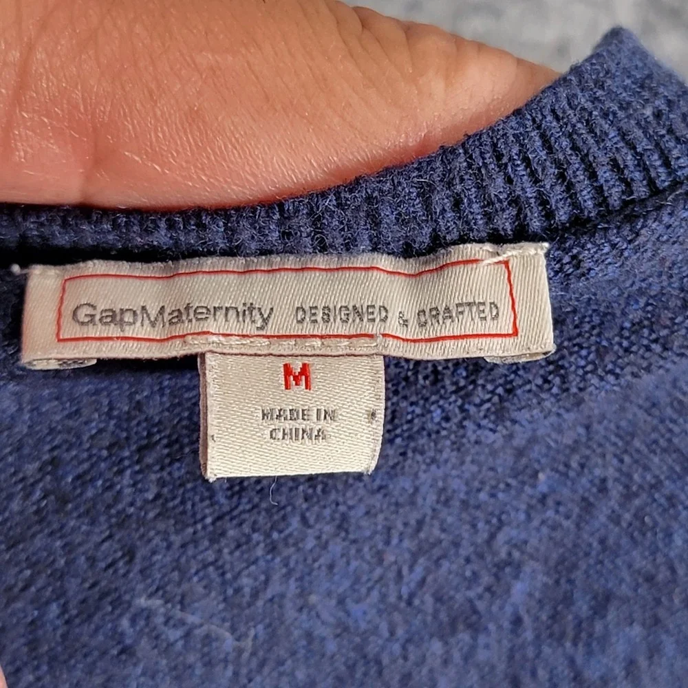 GAP Maternity Pullover Sweater Womens M Navy Blue‎ Classic V-neck Lightweight